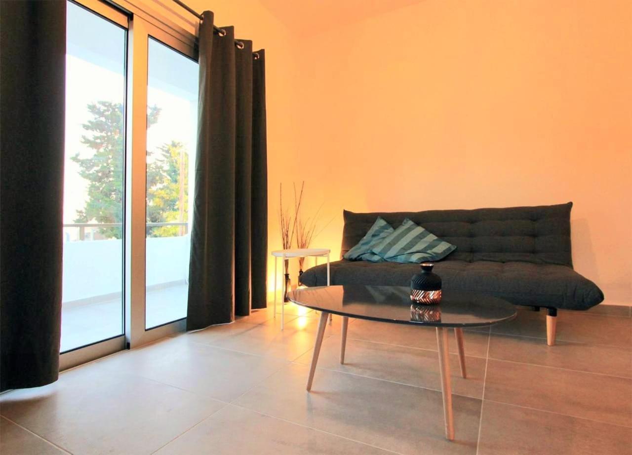 Papadavid Apartments 파포스 외부 사진