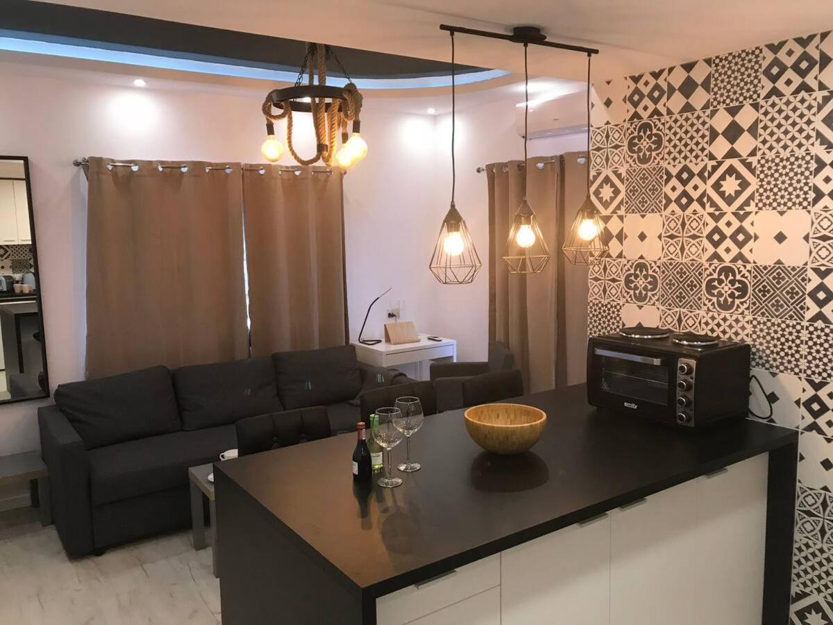 Papadavid Apartments 파포스 외부 사진